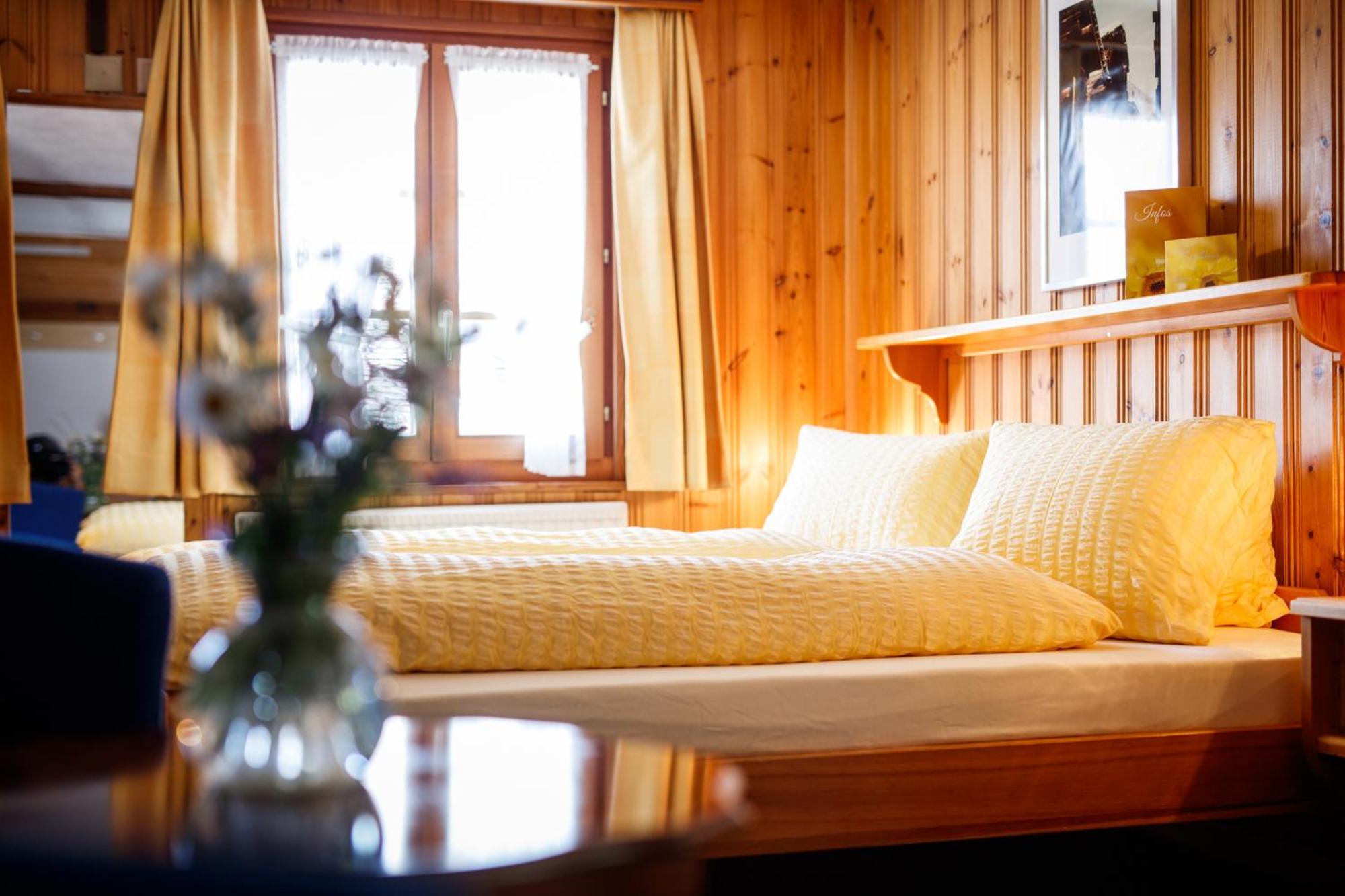 Hotel Nufenen Ulrichen Eksteriør bilde